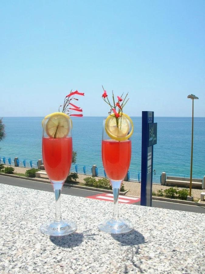 Sea Garden Hotel Acquappesa Oda fotoğraf
